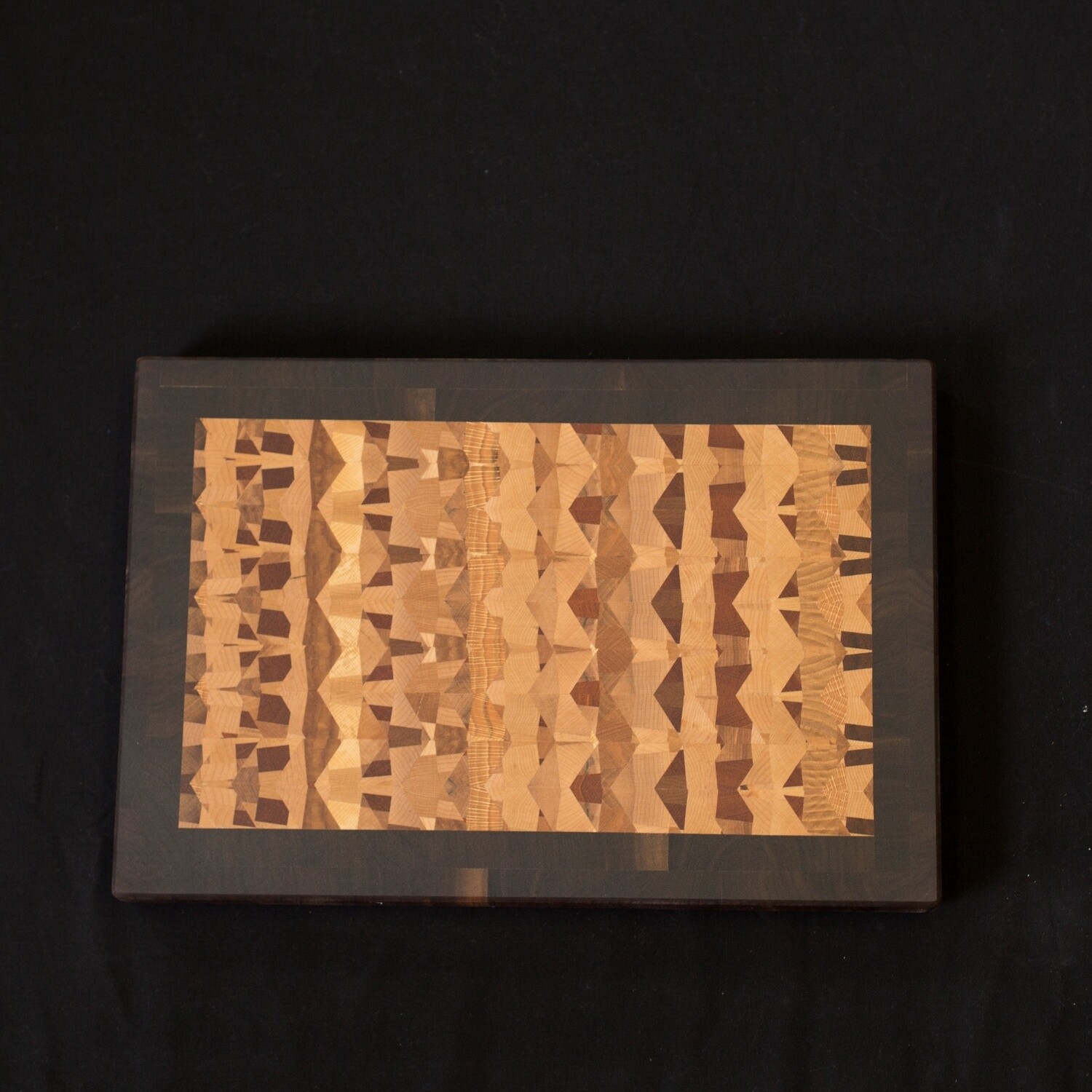 Cutting Board made of Ash wood Planche a couper en bois de frene
