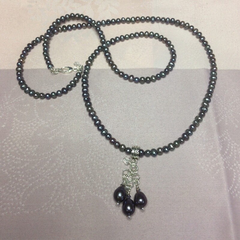 Ens. Collier et Pendentif Perles d'eau douce / Set of Fresh Water Pearls Necklace and Pendant