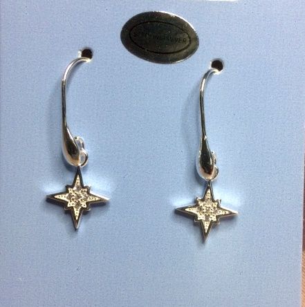 Star shape earrings