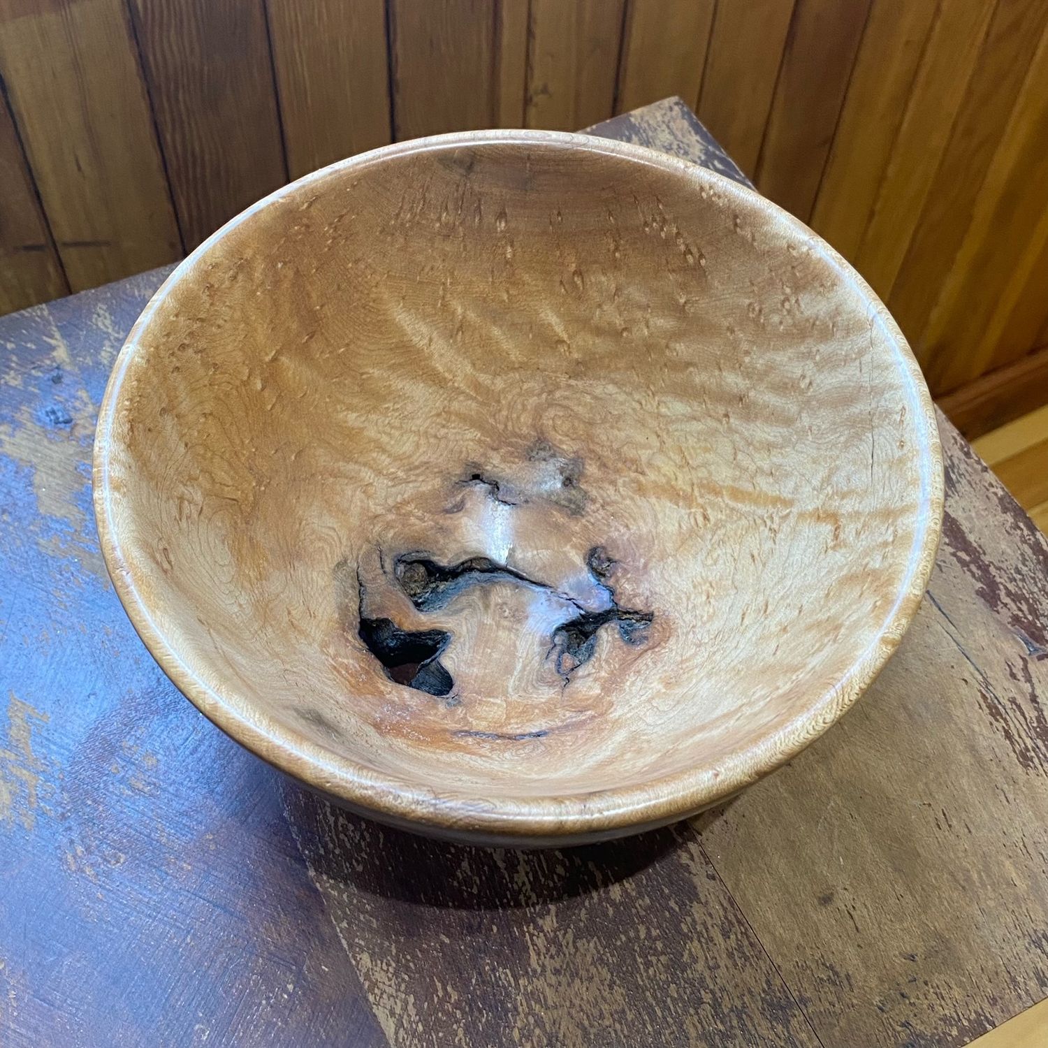 Medium bird&#39;s eye maple bowl
