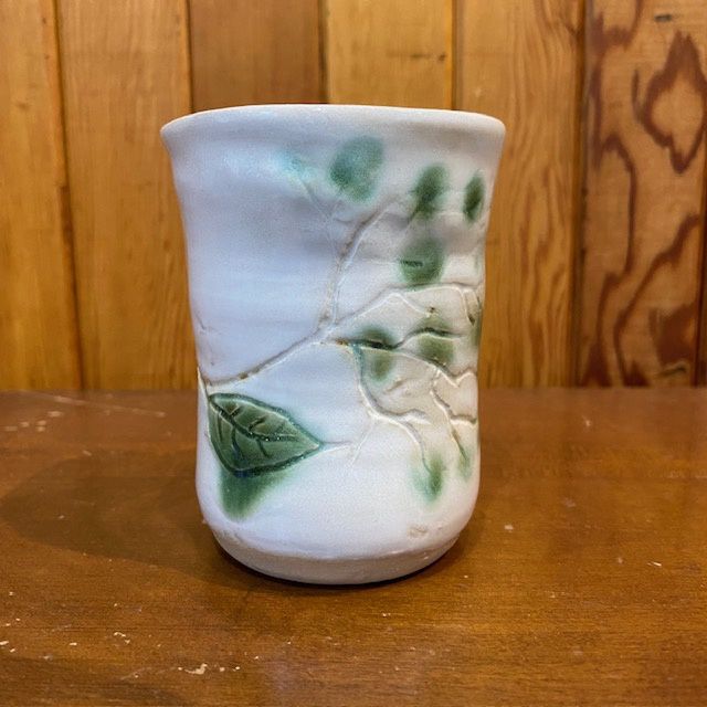 Small vases, Color / Couleur: Tree leaves