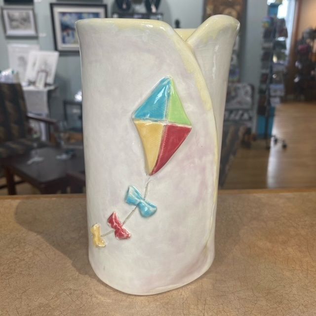 Vase with Kite