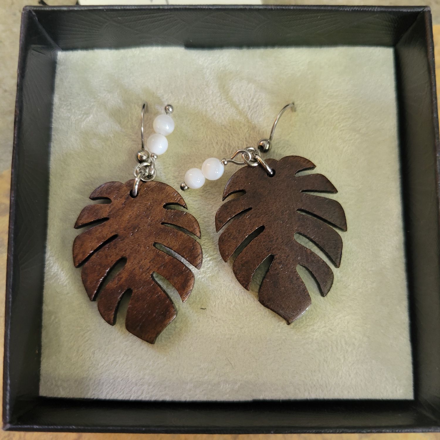 Walnut Monsterra Earrings