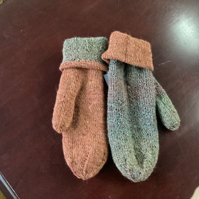 Reversible Knitted Mittens - Brown/Ruest
