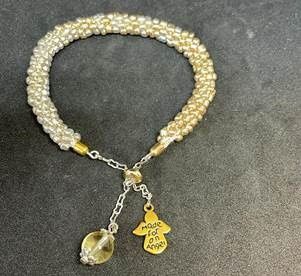 Crystal bracelets woven on Kumihimo disc