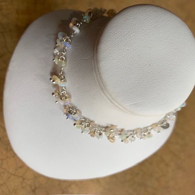 Bracelet with Ethiopian welo opals