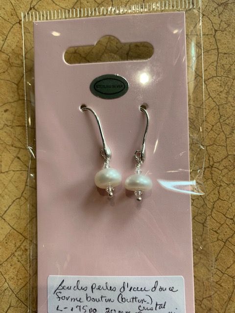 Boucles perles d'eau douce forme bouton