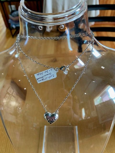 Collier avec coeur facetté