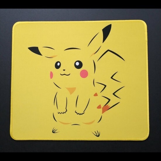 Tapis de souris : Pikachu