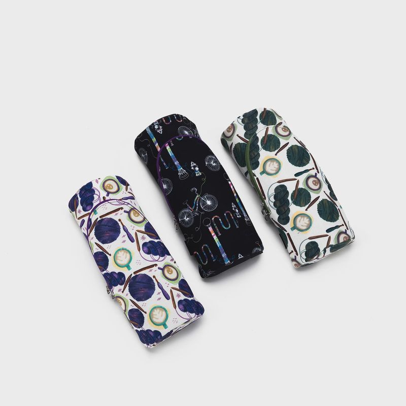 Standing Needle Case