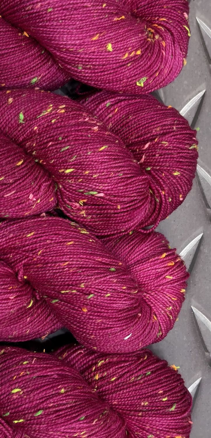 Pow! Zap! Boom! Tweed Lite, Color: Berry Pink