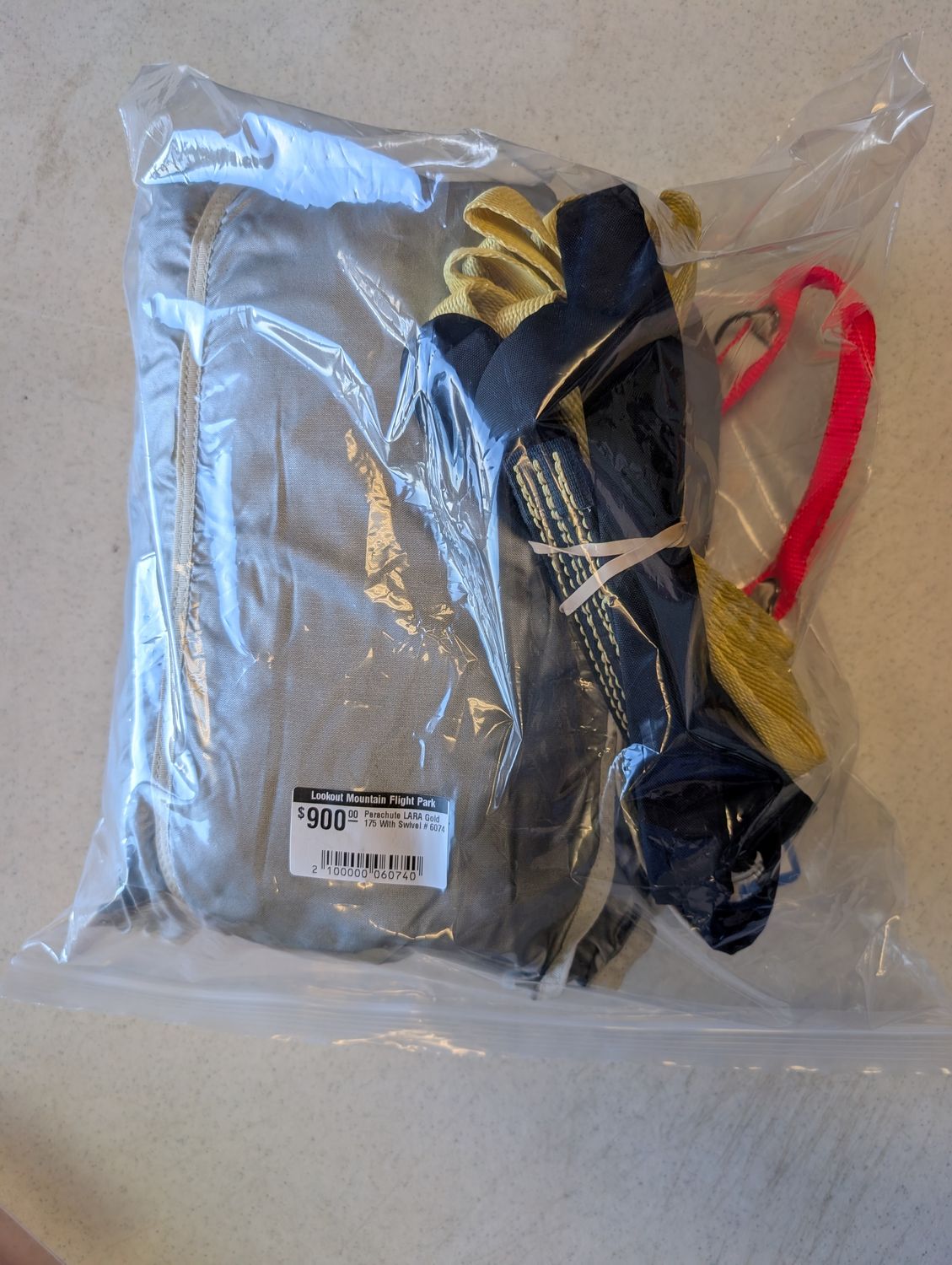 Parachute LARA Gold 175 With Swivel # 6074