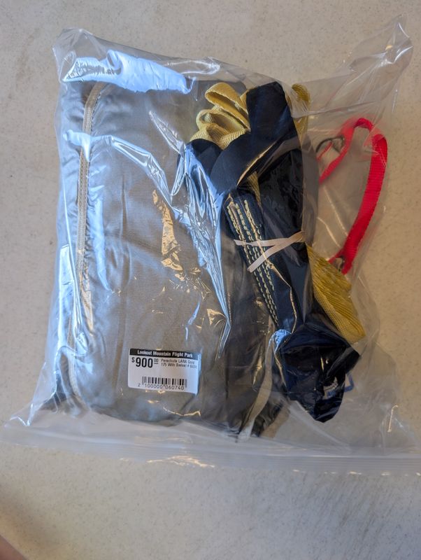 Parachute LARA Gold 175 With Swivel # 6074