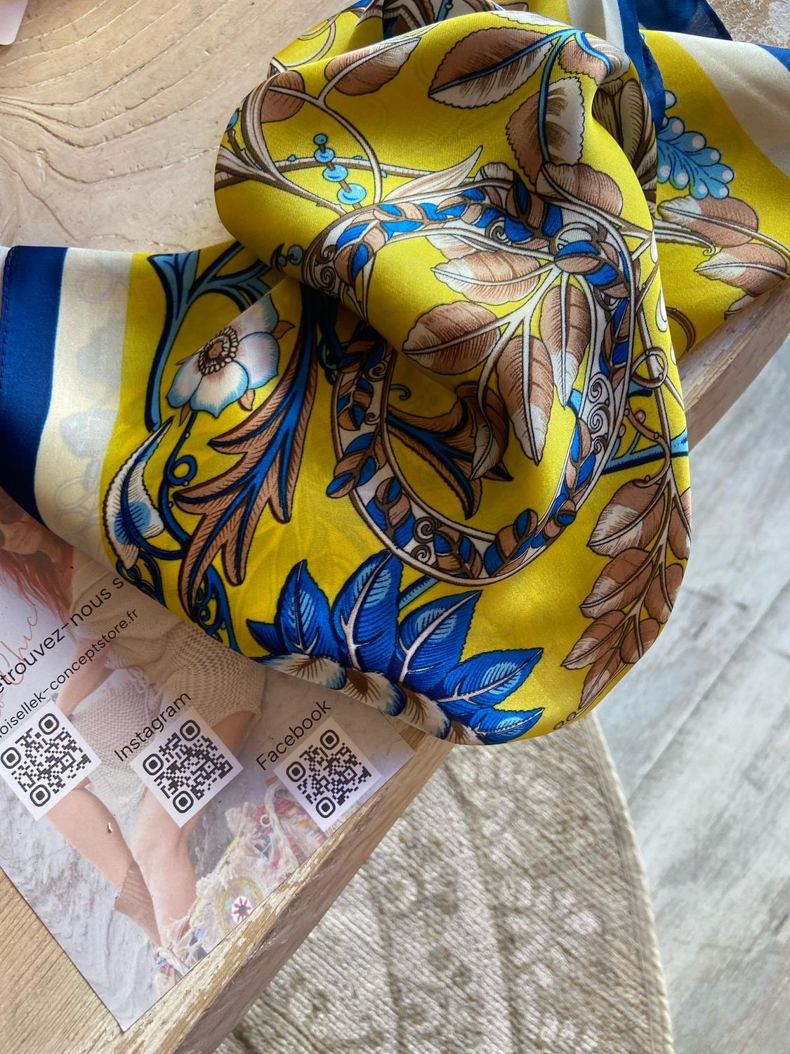 Carré foulard
