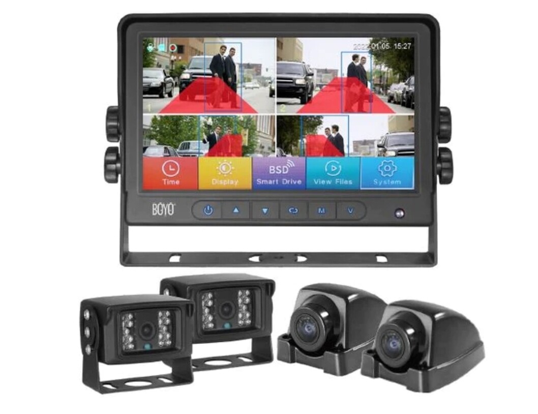 BOYO  AI AHD MONITOR &amp; 4 BACKUP CAMERAS