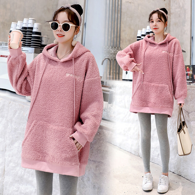 Streetwear high quality winter lamb wool women&#39;s hoodie sweatshirt loose cartoon embroidery women&#39;s hooded jacket
