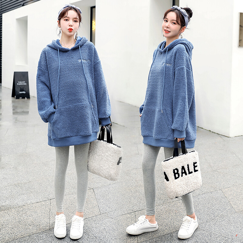 Streetwear high quality winter lamb wool women&#39;s hoodie sweatshirt loose cartoon embroidery women&#39;s hooded jacket