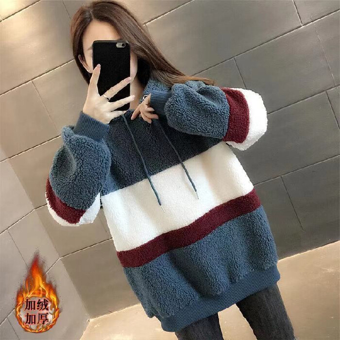 Streetwear high quality winter lamb wool women&#39;s hoodie sweatshirt loose cartoon embroidery women&#39;s hooded jacket