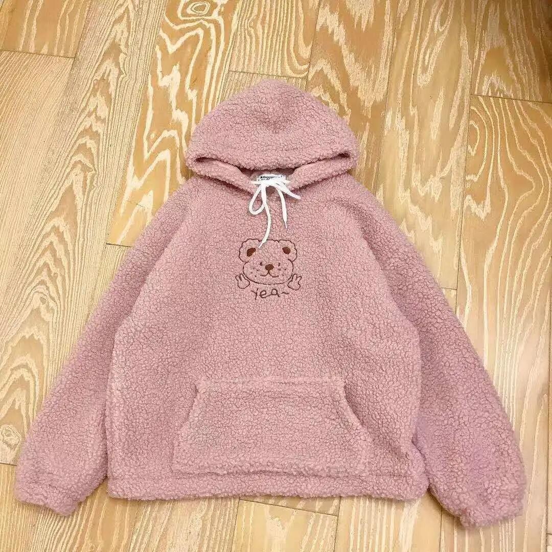 Streetwear high quality winter lamb wool women&#39;s hoodie sweatshirt loose cartoon embroidery women&#39;s hooded jacket