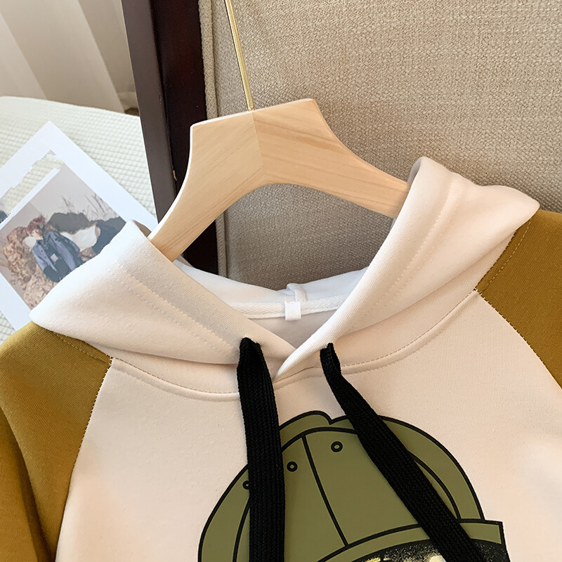 Plus-size women&#39;s cartoon letter printed sleeves splicing color plus fleece thickened oversized hoodie women&#39;s hoodie