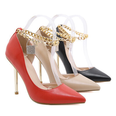 New spring and autumn new large size pointed high heel women&#39;s shoes chain lock diamond shoes