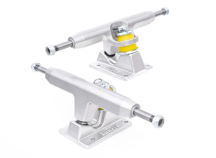 Lurpiv Hollow Trucks