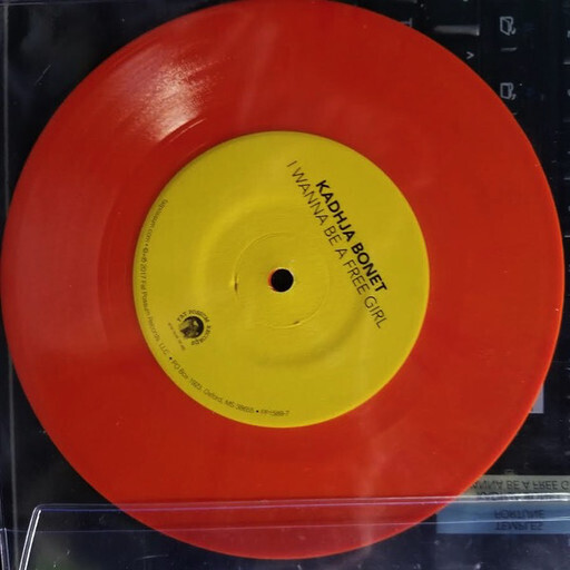 Temples / Kadhja Bonet - Fortune / I Wanna Be A Free Girl 7"