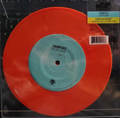 Temples / Kadhja Bonet - Fortune / I Wanna Be A Free Girl 7"
