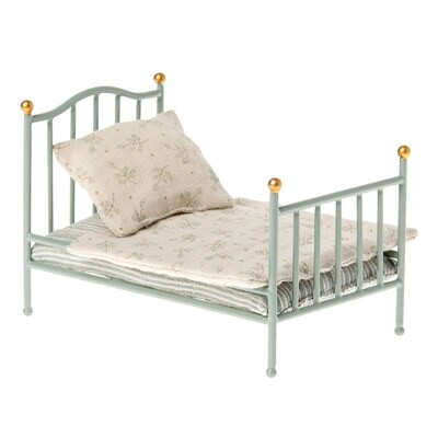 Vintage Bed, Mouse - Mint