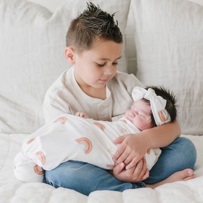 Stretchy Swaddle Over the Rainbow