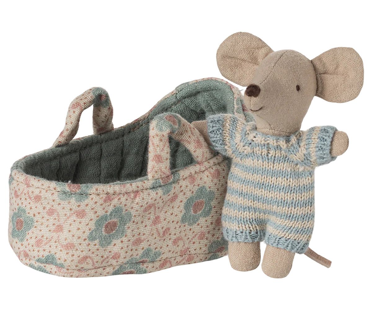 Baby Mouse in Carry Cot - Blue