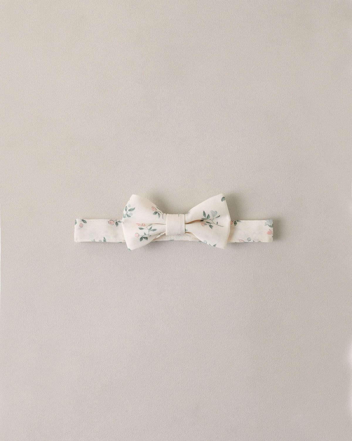 Bow Tie Summer Ditsy