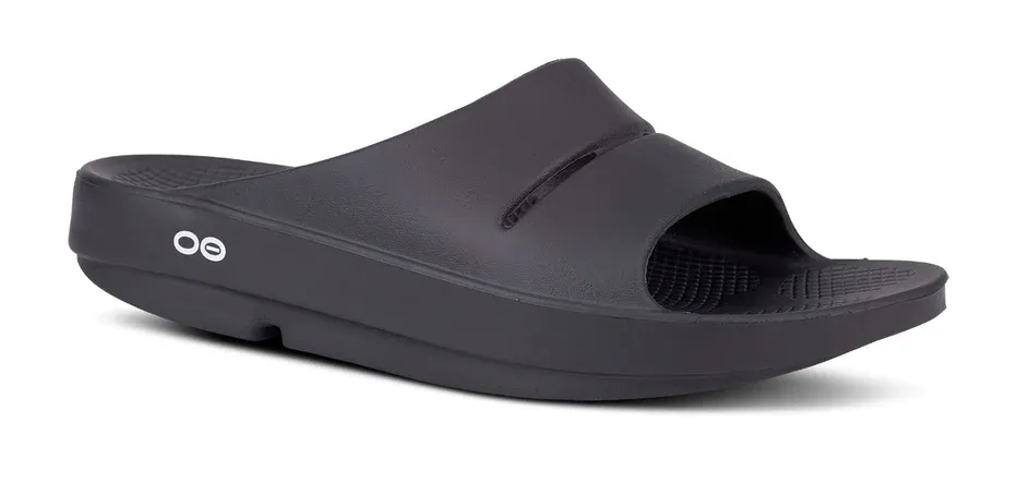 Oofos Ooahh Slide, Color: Black, Size: M4 / W6