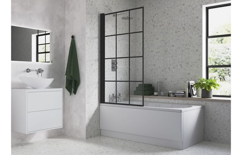 800x1500mm Single Straight Bath Screen (6mm) - Black Framed