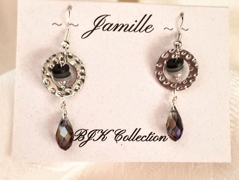 Tear drop crystal dangle earrings