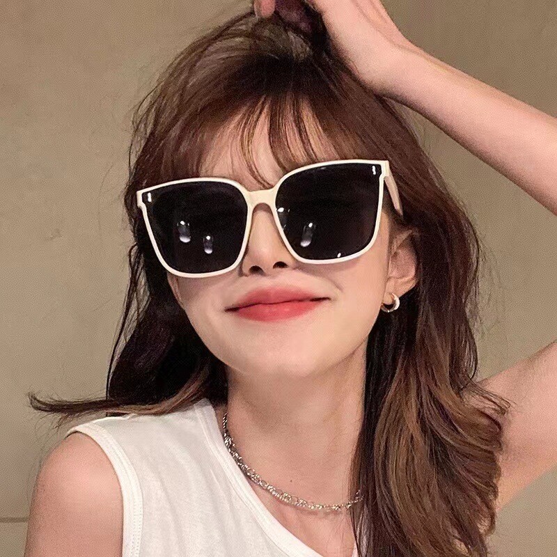 2023 New Sunglasses Women&#39;s Summer Fashion Sunglasses Men&#39;s Ins Little Red Book Sunscreen Advanced Sense Sunshade Glasses
