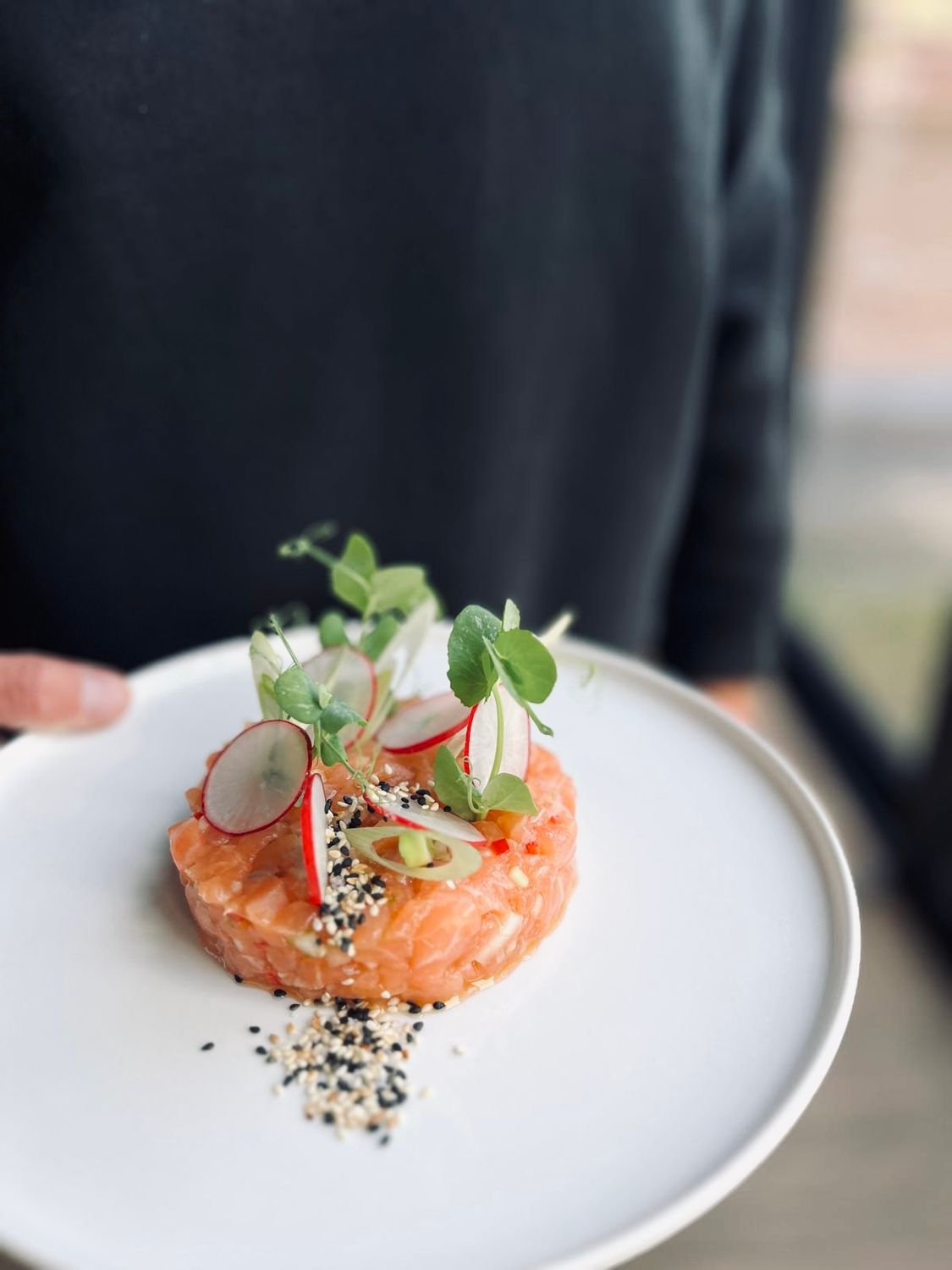 Spicy salmon tartaar (schotel)
