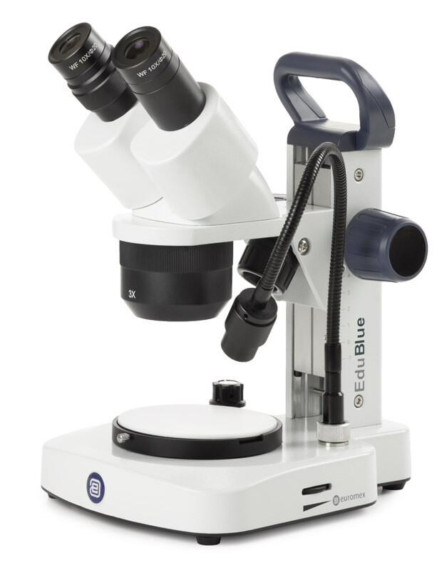 EduBlue ED.1302‑EVO Stereomicroscoop Bioculair met 1x/3x objectieven en Beweegbare objecttafel/
flexibele lichtarm