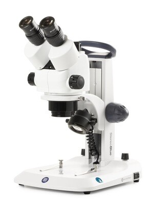 StereoBlue SB.1703 Stereomicroscoop Trioculair met 0,5 - 5,5x zoom EVO en Tandheugelstatief met 3 W LED