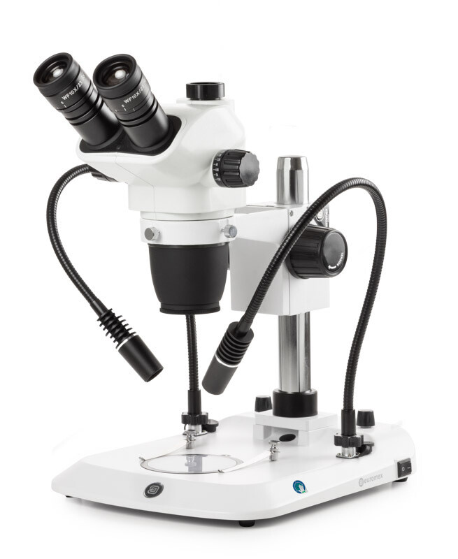 NexiusZoom NZ.1703‑PG Stereomicroscoop Trioculair met WF10x/23mm Oculair, Dubbele LED lichtarm en Kolomstatief
