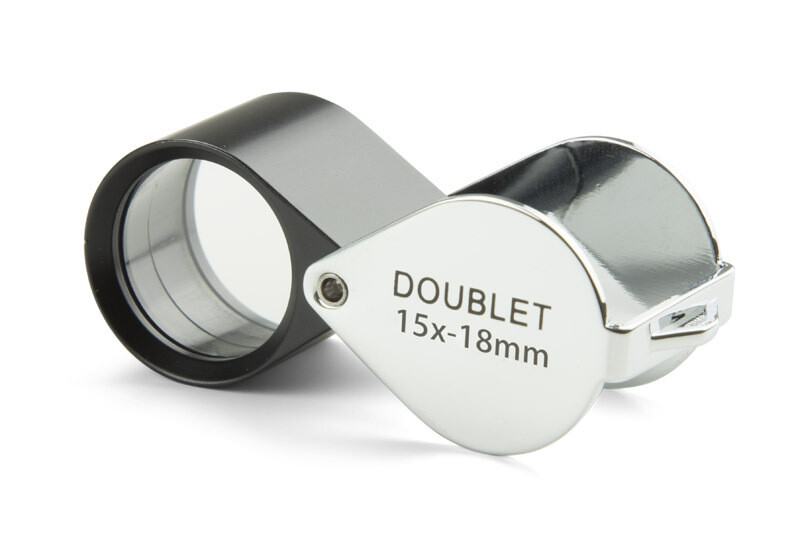 Inslagloep. Vergroting : 15x doublet. Met Aplanatisch lens Ø 18 mm. Beeldveld 14 mm
