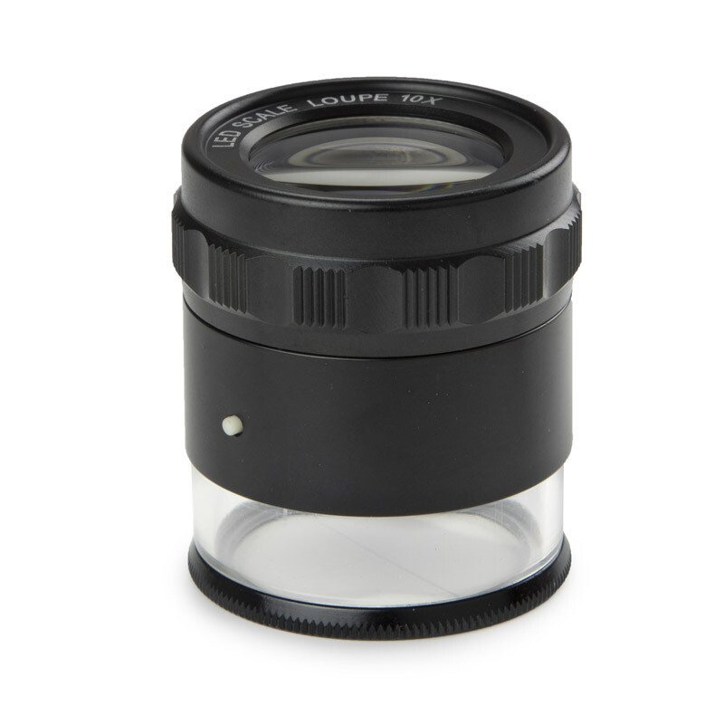 Meetloep 10x vergroting Ø 50 mm oculair. Beeldveld 3 mm. Meetschaal 15-0-15 mm. Verdeling 0,1, 0,5 en 1,0 mm
