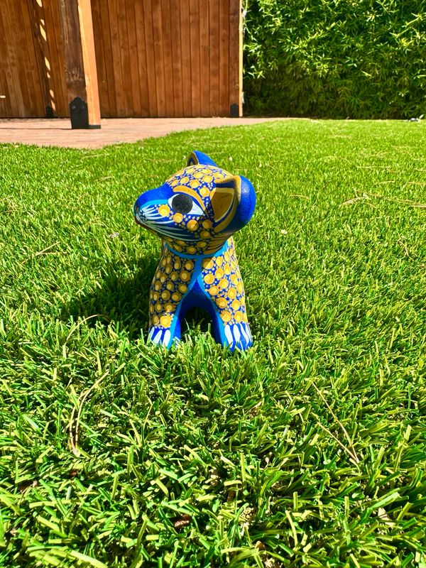 Mini Indoor Colorful Matte Chihuahua