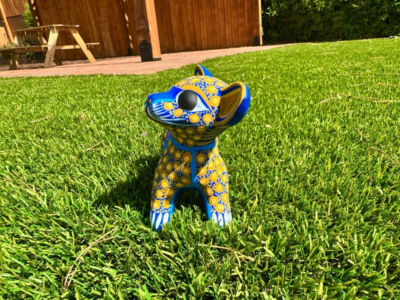 Mini Indoor Colorful Matte Chihuahua