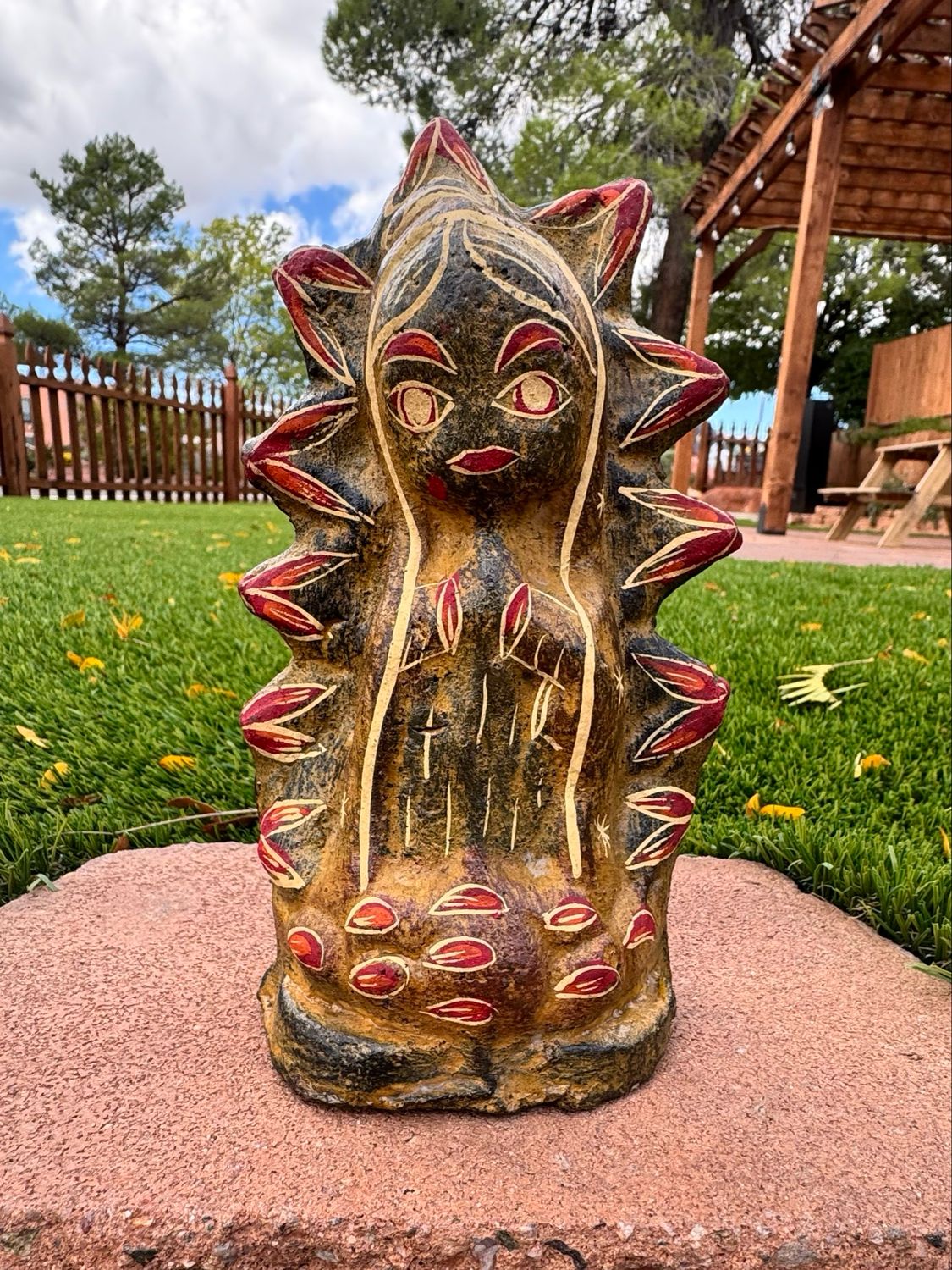 Virgin Mary Stand Small - Barro Oxidado