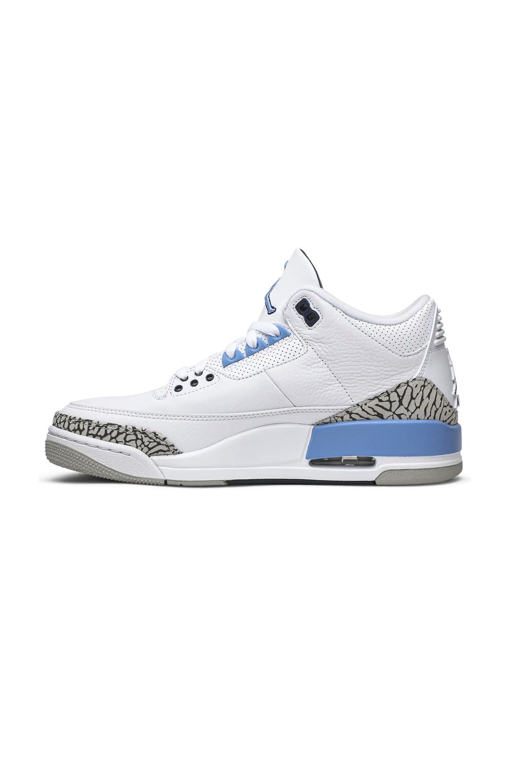 Air Jordan 3 OG “UNC”