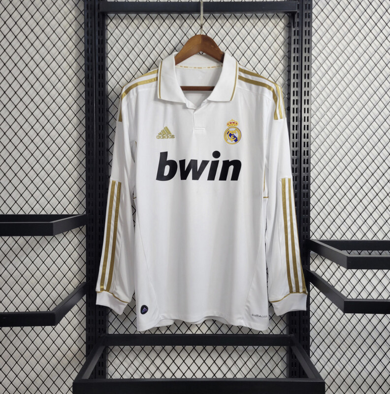 Real Madrid 2011/12 home kit
