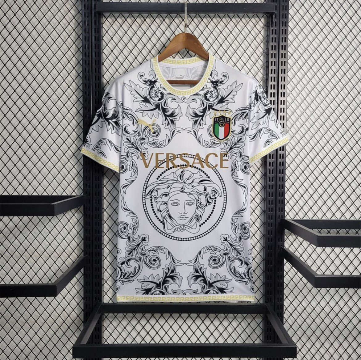 Italy 2022/23 Special White Kit