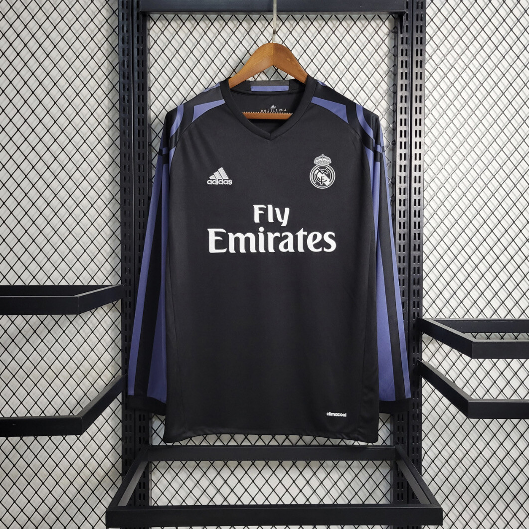 Real Madrid 2016/17 third kit