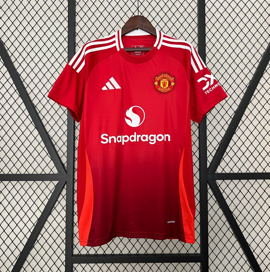 Manchester United 2024/2025 home kit